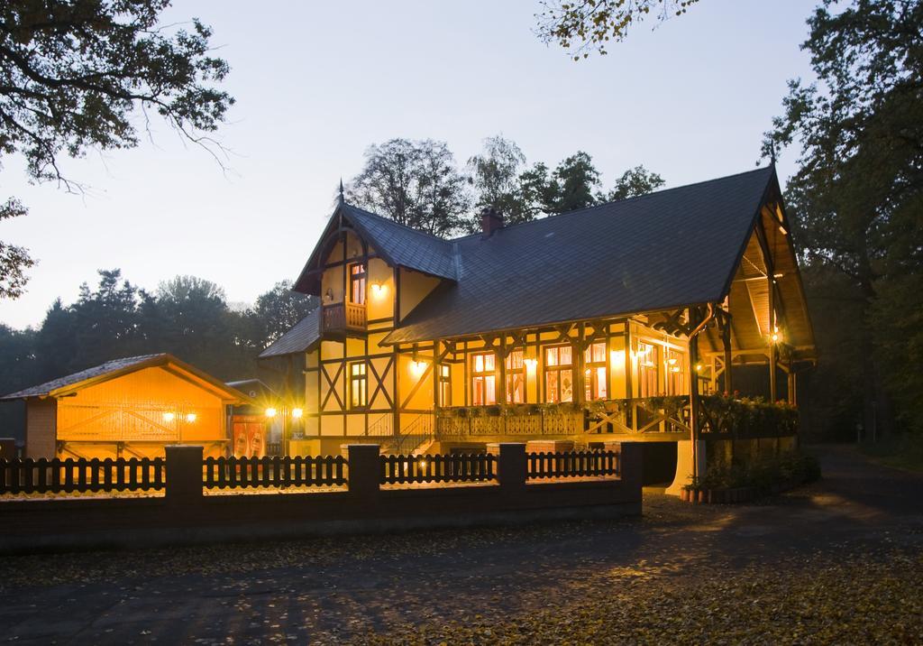 Penzion Obora Poděbrady Exterior foto